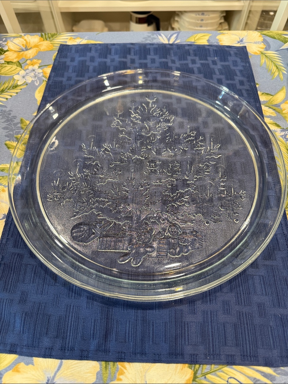 Retired Home Interior Christmas Tree Platter 13"
